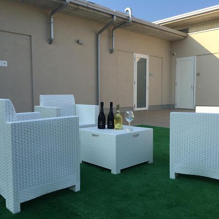 Terrazza Rooms Castrezatto Εξωτερικό φωτογραφία